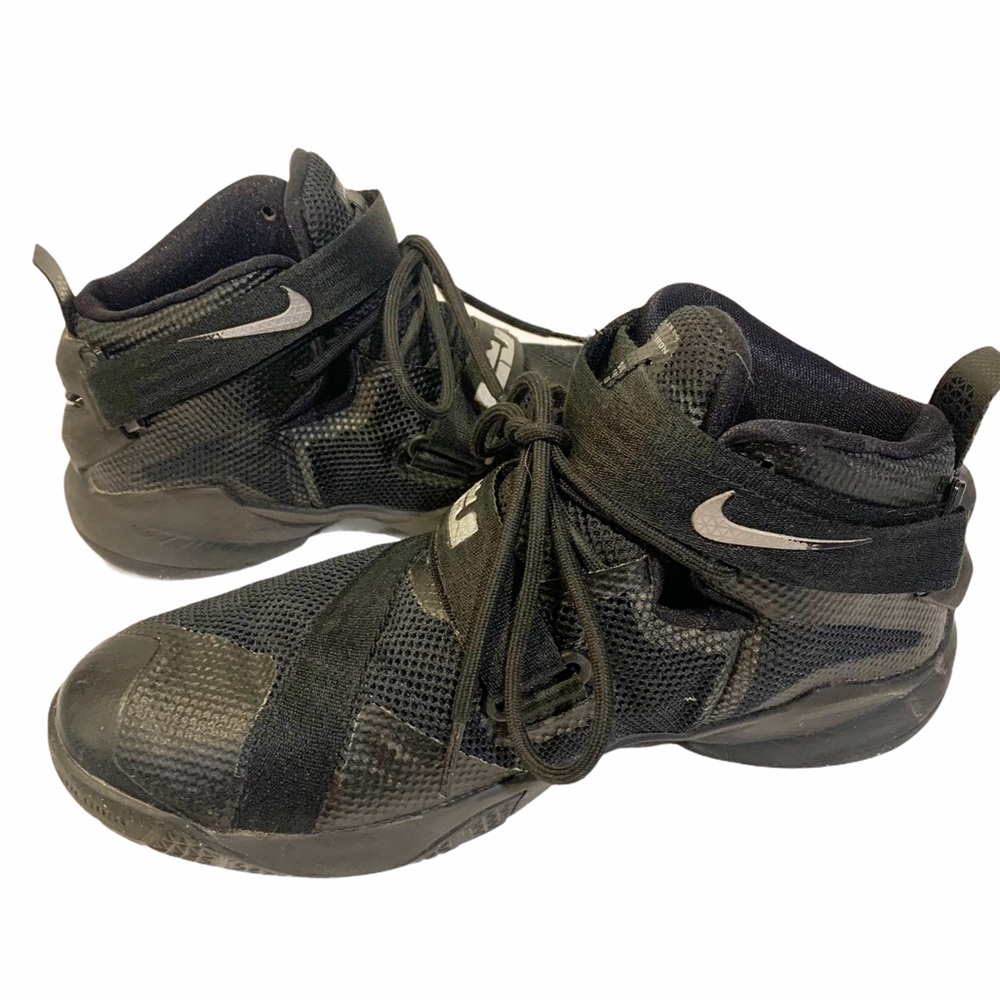 Nike Lebron Soldier‎ 9 Black Youth 6.5 Basketball Sneakers